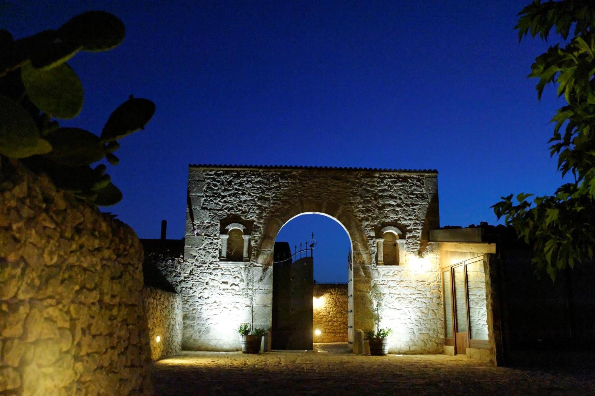 Mastro Vanni - Urban Masseria Рагуза Экстерьер фото