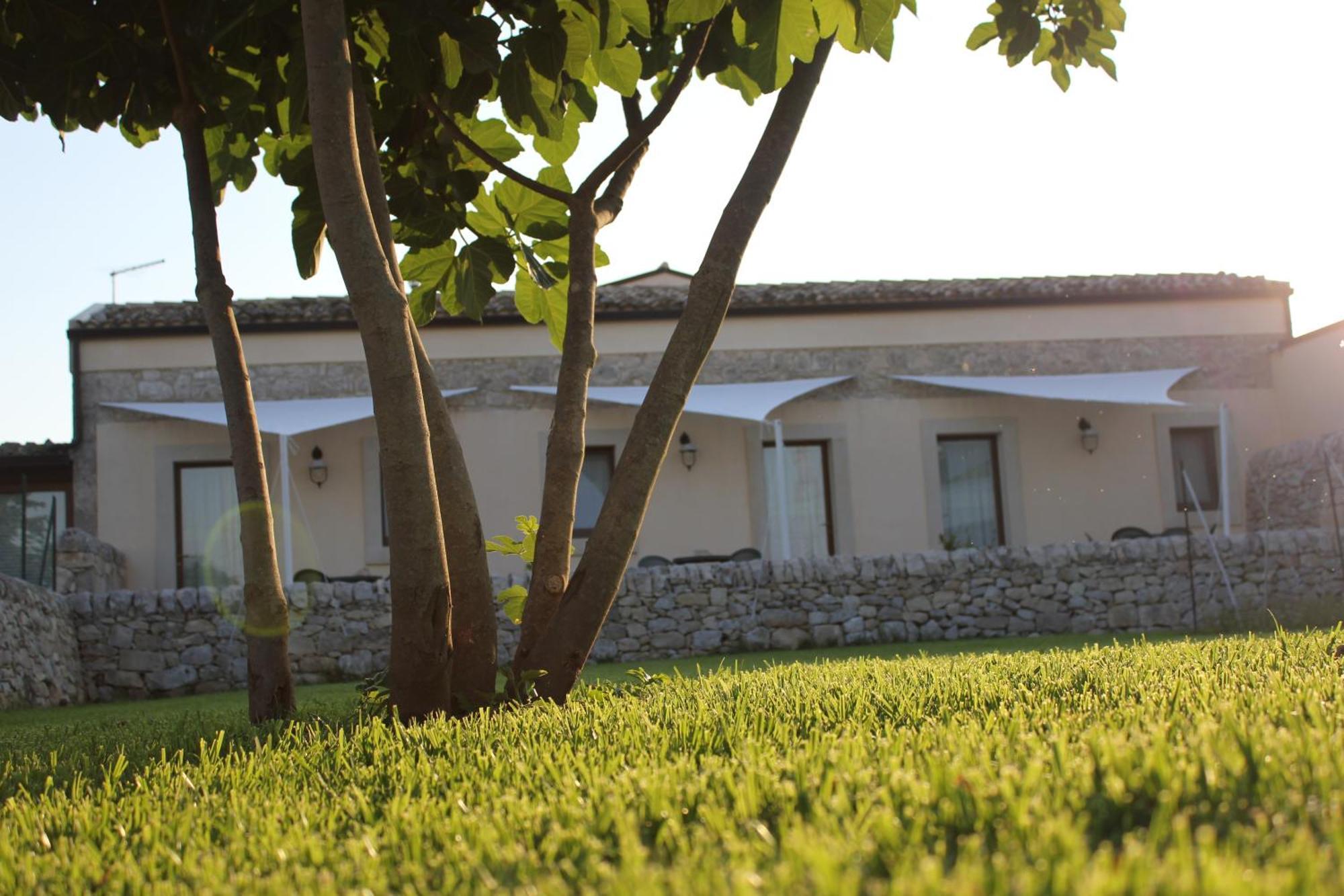Mastro Vanni - Urban Masseria Рагуза Экстерьер фото