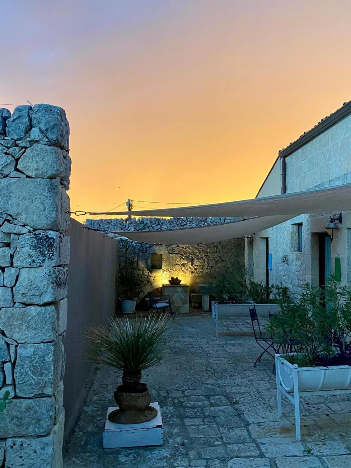 Mastro Vanni - Urban Masseria Рагуза Экстерьер фото